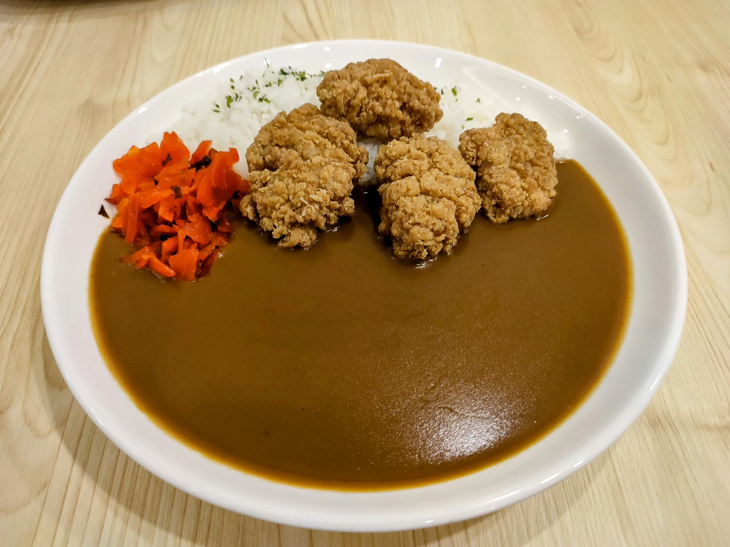 ミクラカレー-日本風からあげカレー