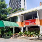 Orange House เป็นคาเฟ่และร้านอาหารสไตล์มังงะที่มีชื่อเสียงเรื่องเบนโตะ ตั้งอยู่ที่ย่านพร้อมพงษ์