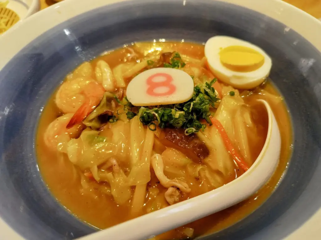ラーメン丸様用 日高屋や幸楽苑のような使い勝手！タイ160店舗チェーン「8番らーめん」