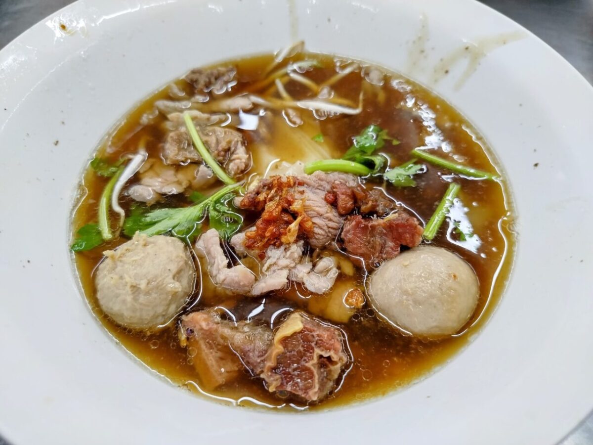 ワッタナーパーニット-牛煮込み
