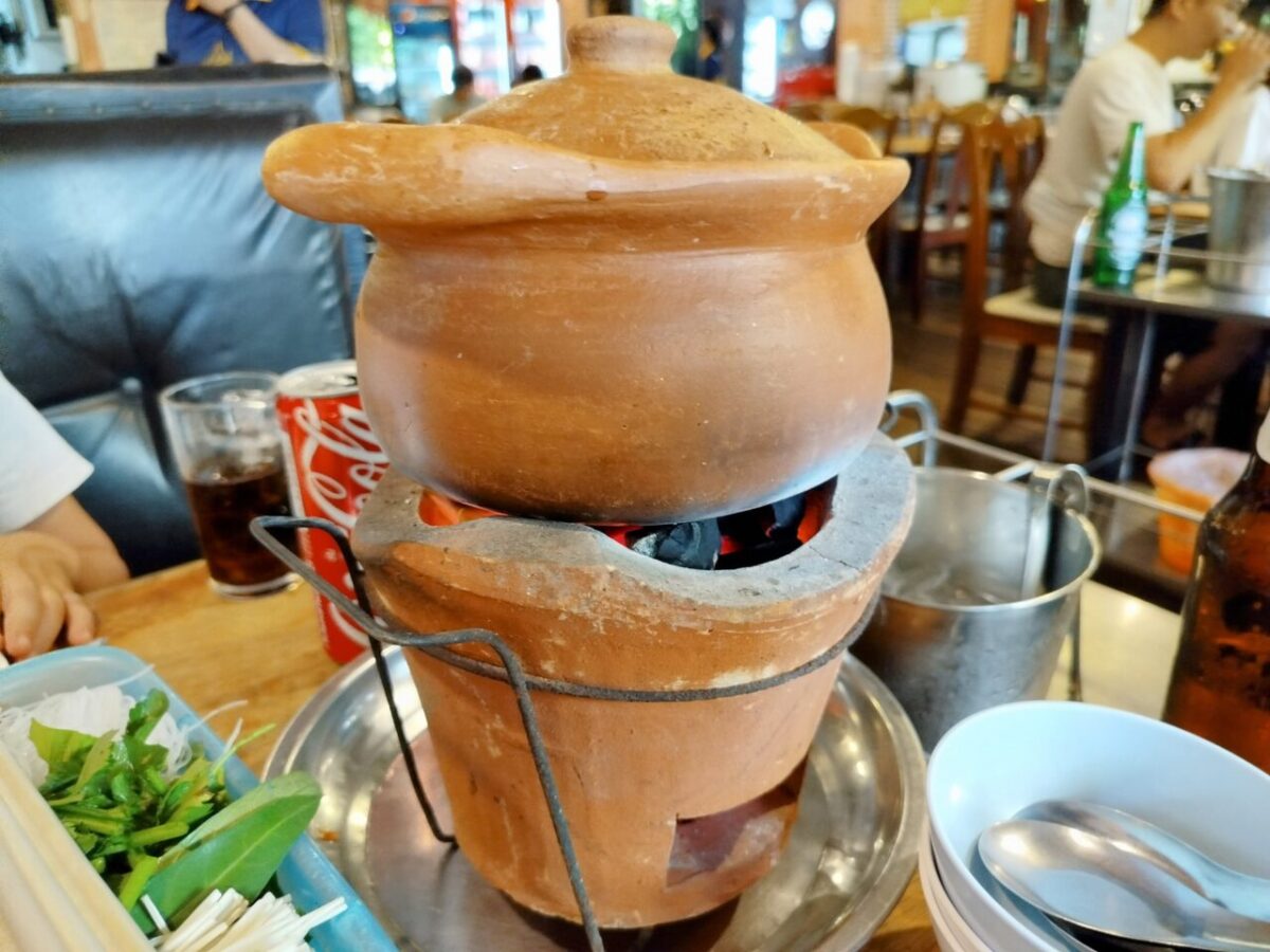 バーンイサーン-チムチュム鍋