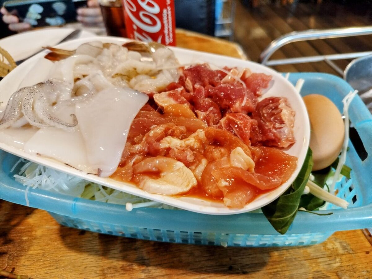 バーンイサーン-肉＆魚介チムチュム