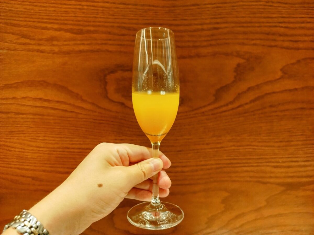 ケンピンスキーホテル-マンゴーピューレワイン