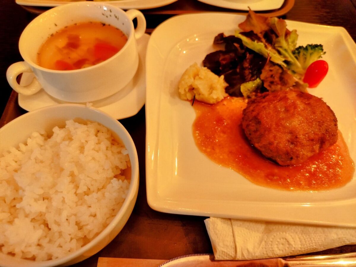 วันลดราคาครึ่งราคา (ชุดแฮมเบอร์เกอร์) 150B++